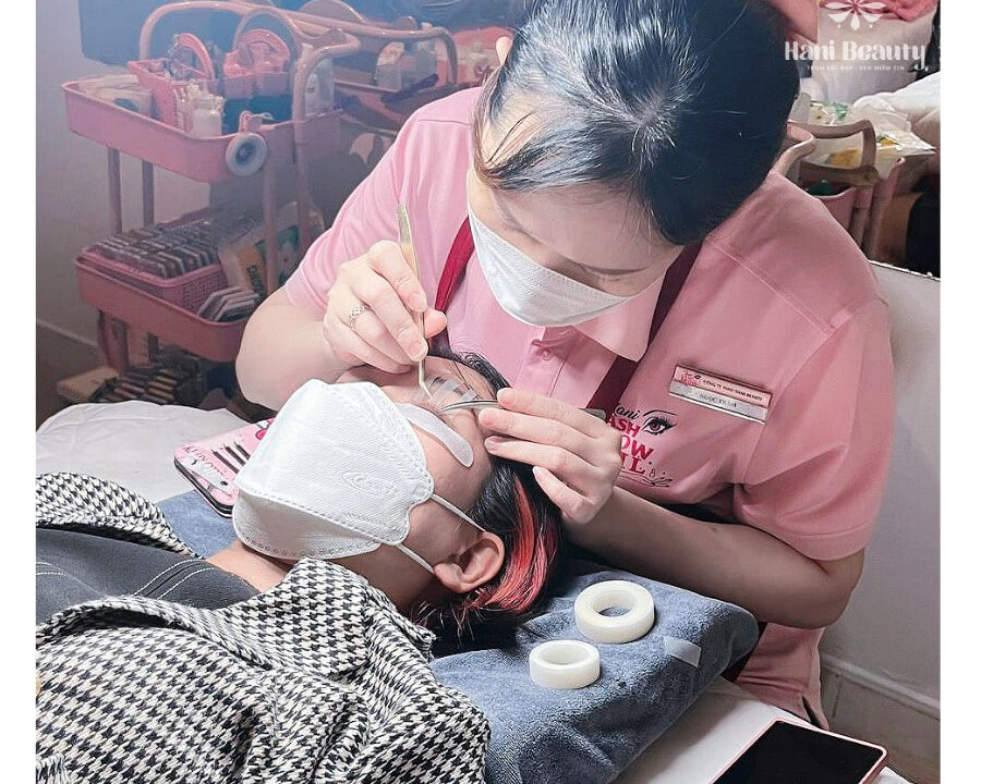 Nối mi nhanh rụng