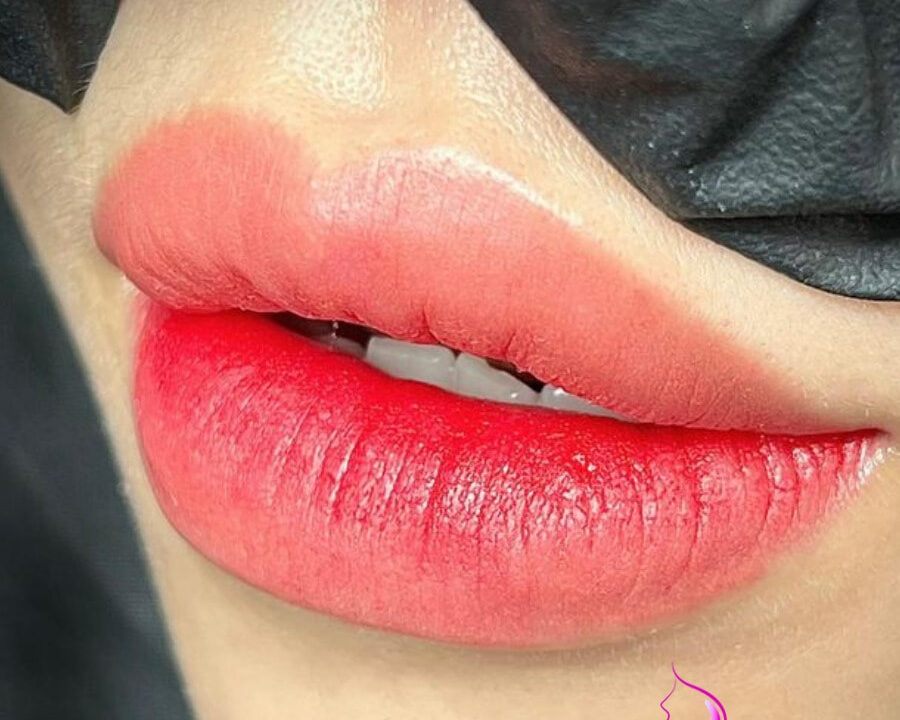 phun môi tự nhiên