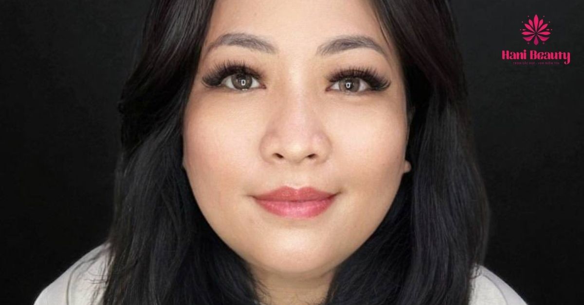 Hani Beauty có dịch vụ nối mi cao cấp giữ lâu
