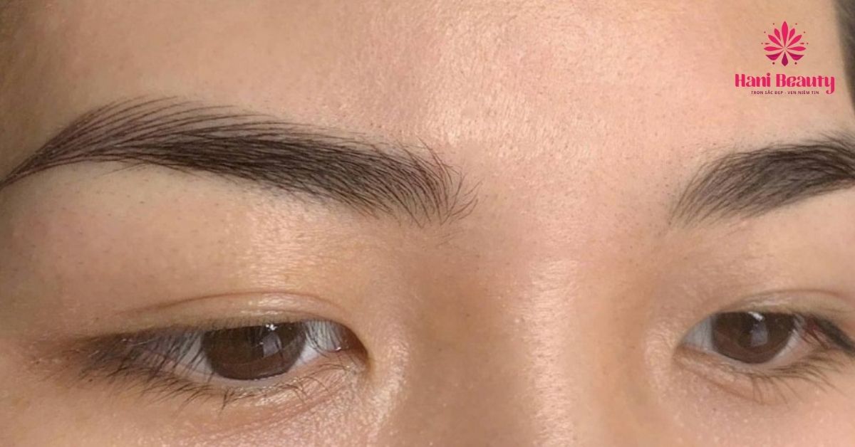 Phun mày Hairstroke siêu tự nhiên với dịch vụ phun xăm thẩm mỹ chuyên nghiệp không sưng